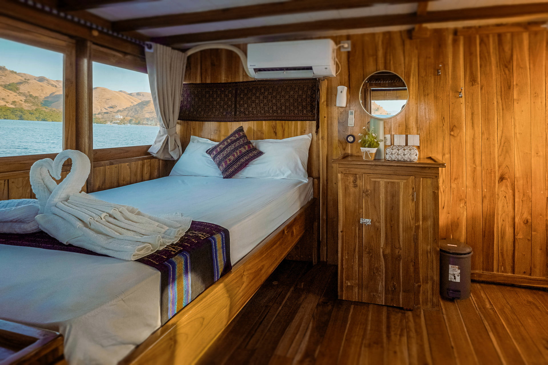 Komodo Trails Master Cabin 03